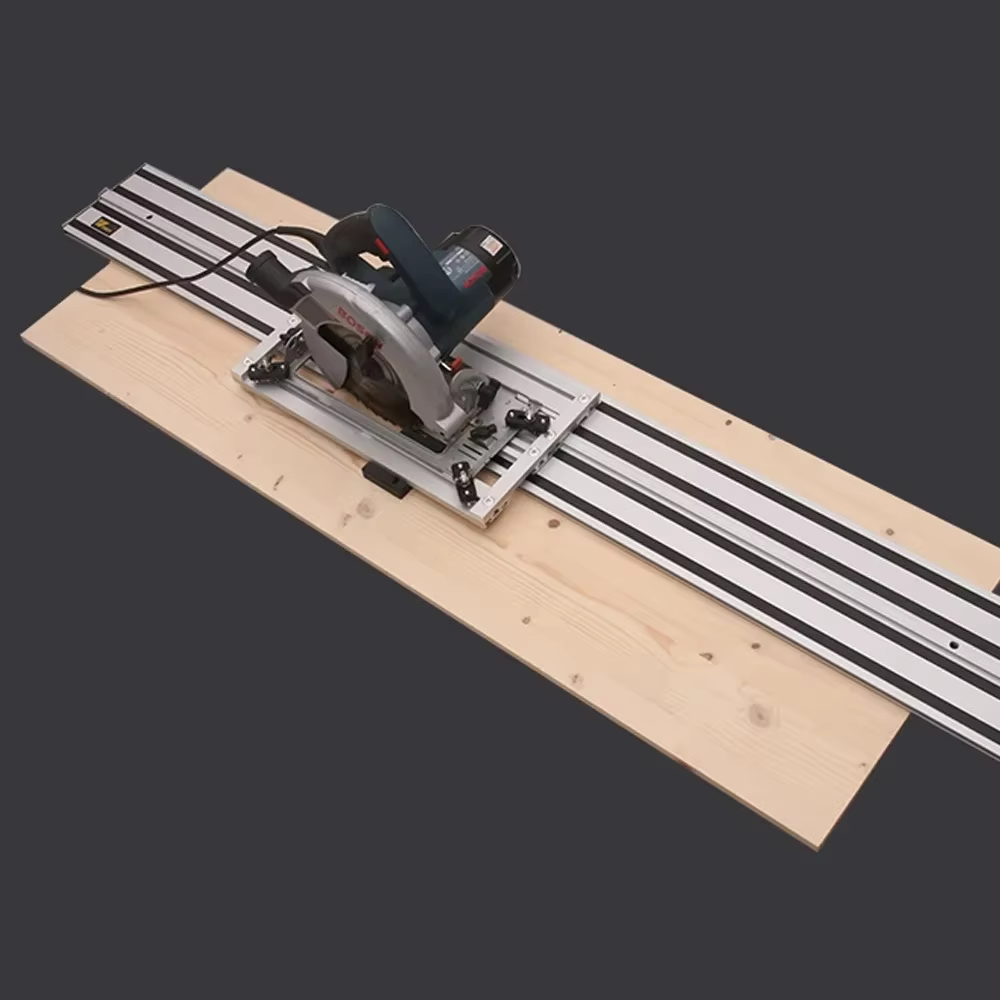 Rail de guidage de scie
