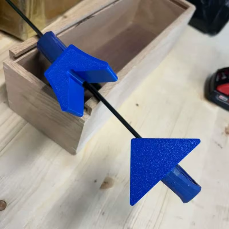 Pince d'angle rapide pour le travail du bois