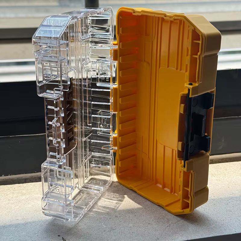 Boîte de rangement empilable DEWALT Tough Case de taille moyenne