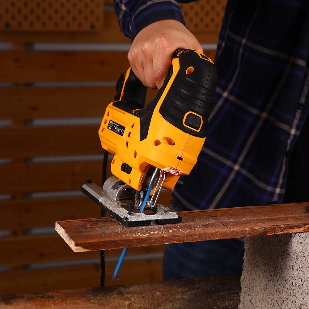 Scie électrique DKJS80XL100