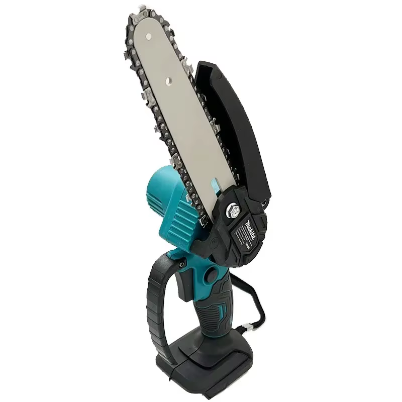 Scie à chaîne Makita de 6 pouces
