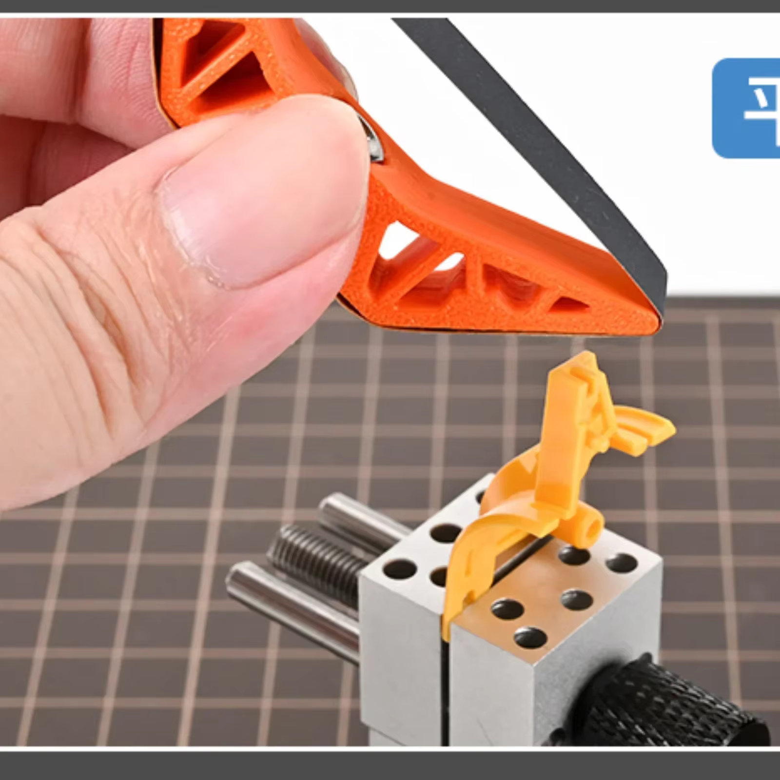 TSApproach-Ponceuse multifonctionnelle en plastique