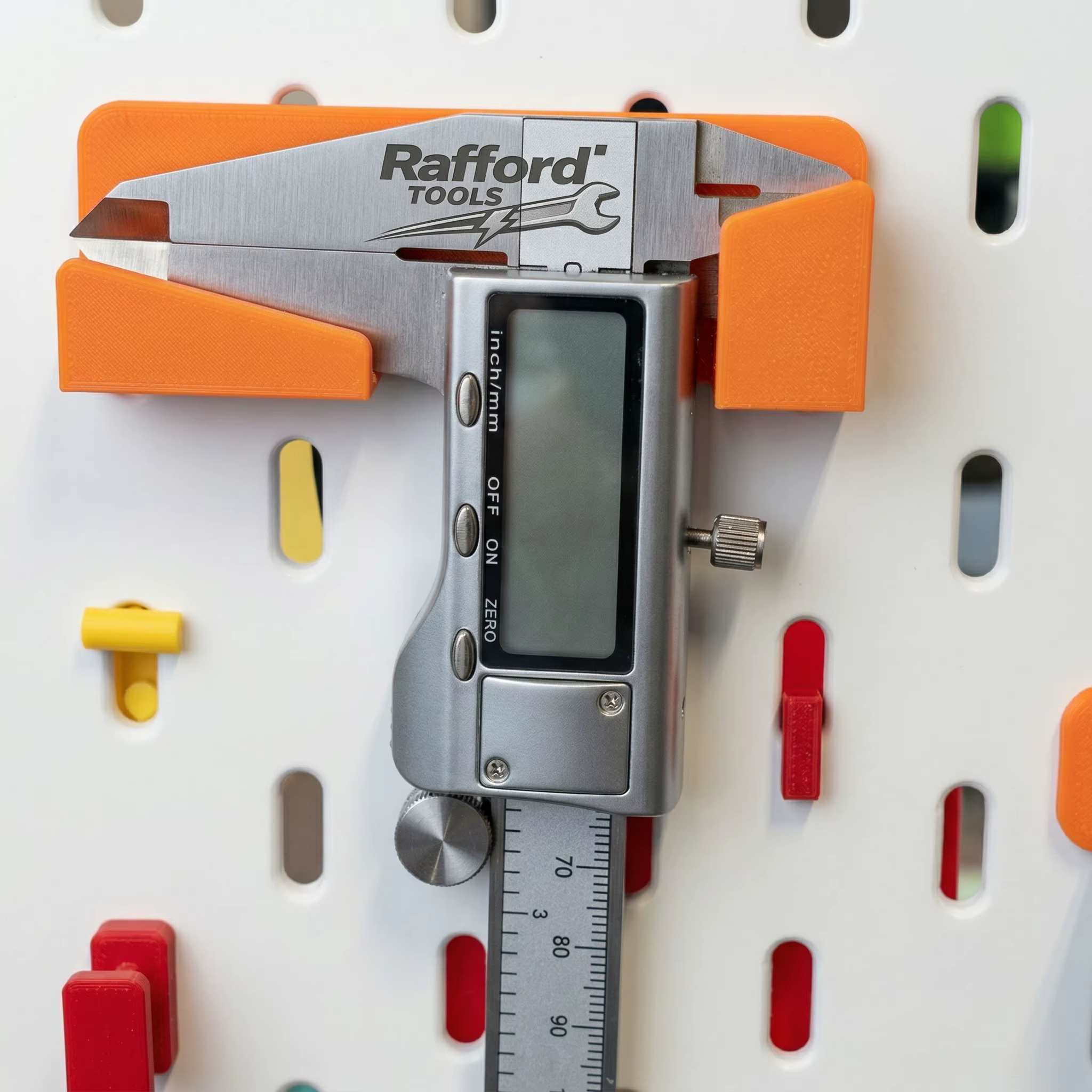 Organisateur d'outils mural Rafford - Aucun assemblage requis avec marquages de mesure - Étagère de rangement pour garage et atelier pour ruban à mesurer