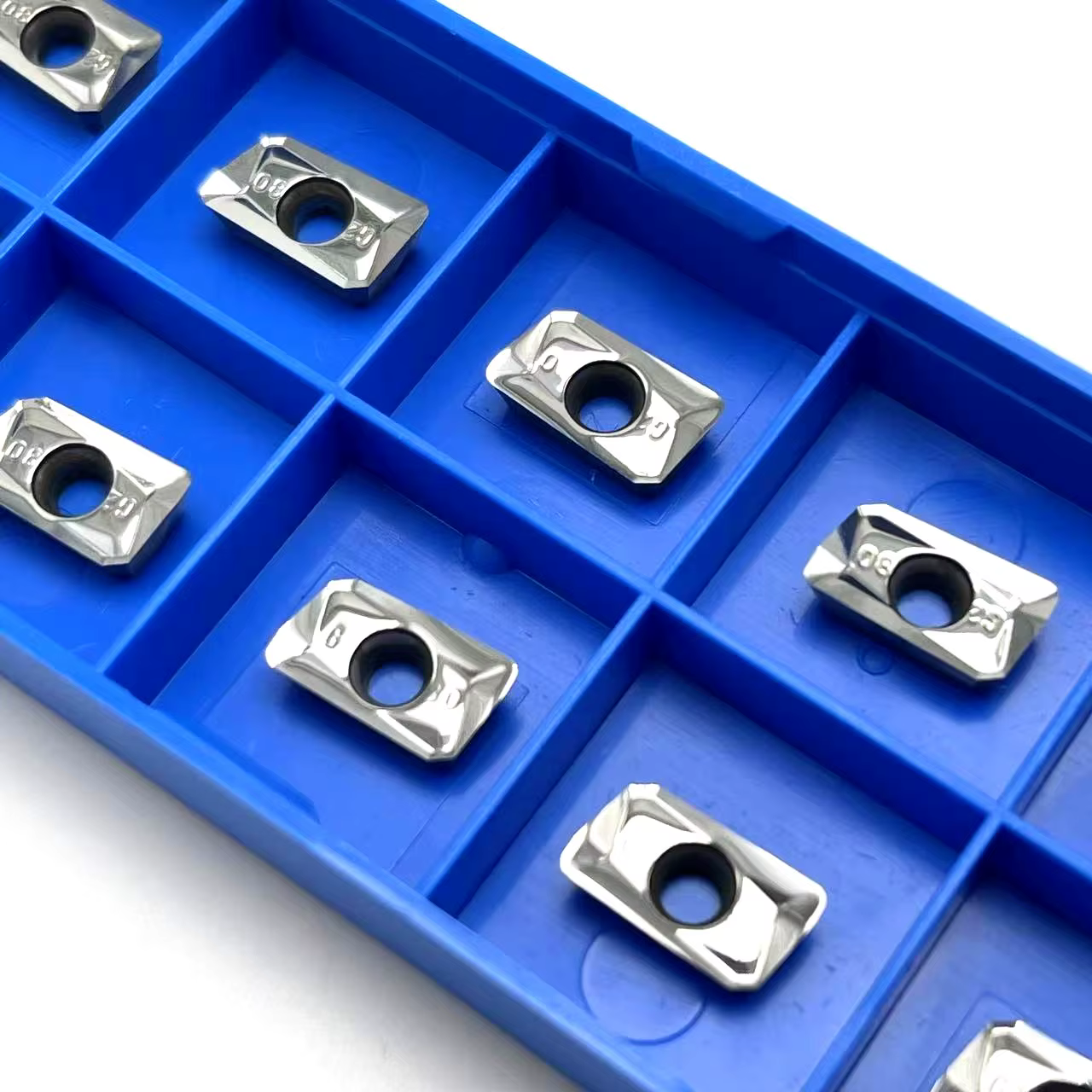 Outil de tournage interne APKT1135PDFR-MA H01 pour l'aluminium