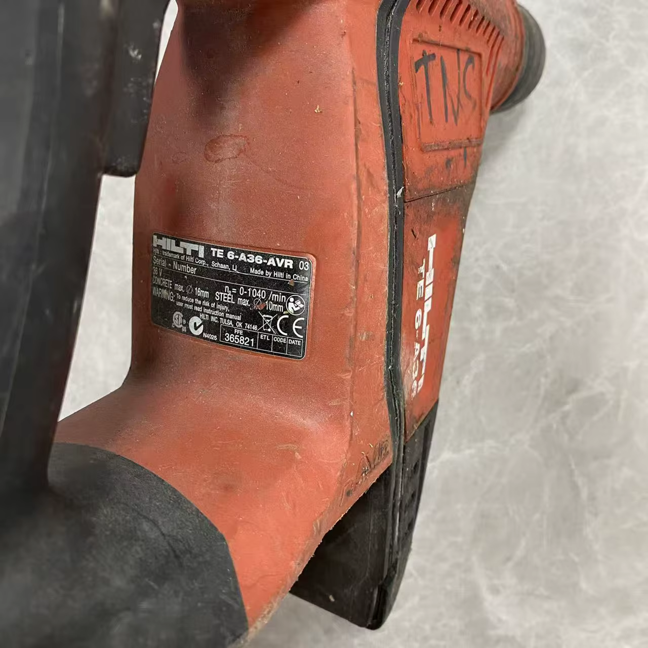 HILTI TE6-A36 AVR machine à cintrer le béton à marteau électrique sans fil multifonctionnel - corps uniquement