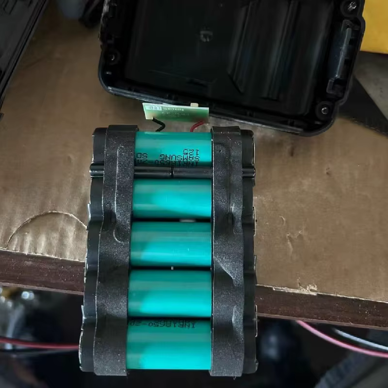 100% Original 2Ah pour ACTIV ENERGY 20V AEB20-2.0/2 perceuse électrique pistolet à huile pompe à Air meuleuse d'angle