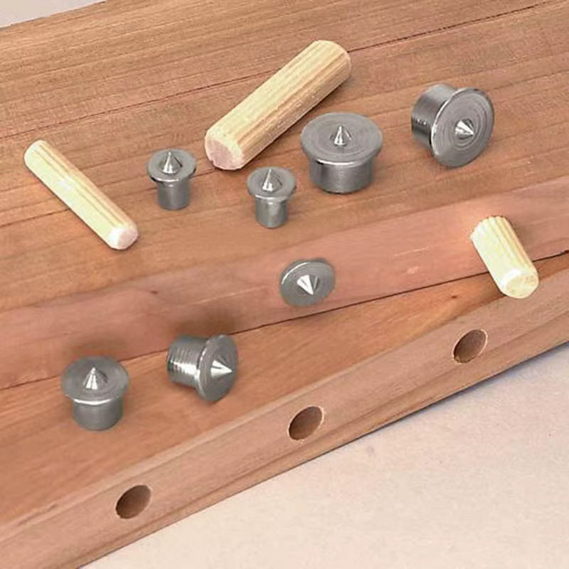 Perceuse à chevilles, outils pour le travail du bois