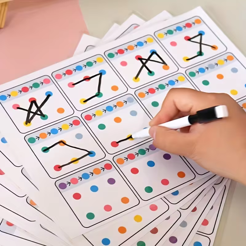 Cartes de liaison d'entraînement de stylo effaçable réutilisables de taille A4 de 12 pages