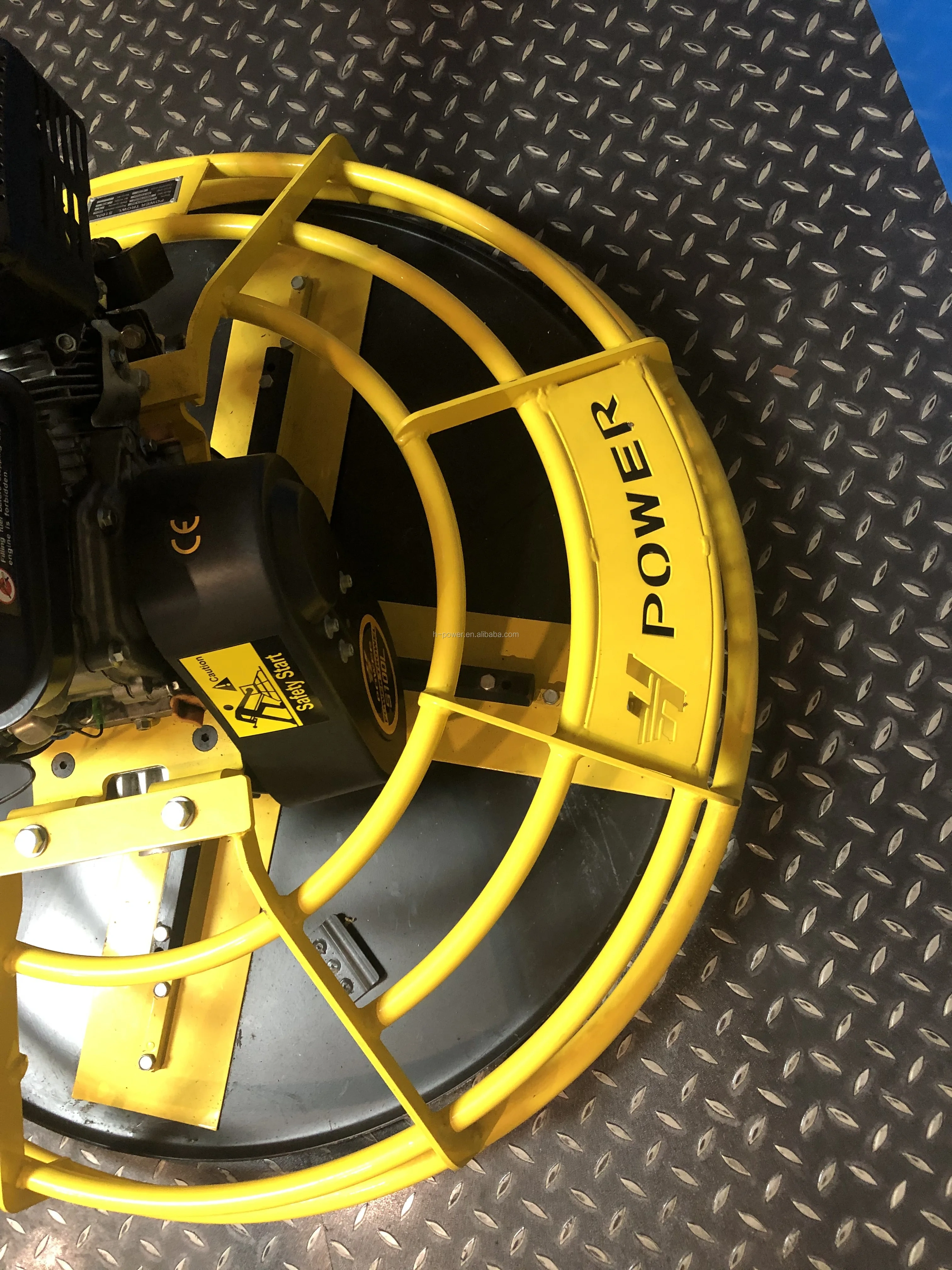 Machine à truelle électrique pour une finition béton sans effort, idéale pour les travaux professionnels