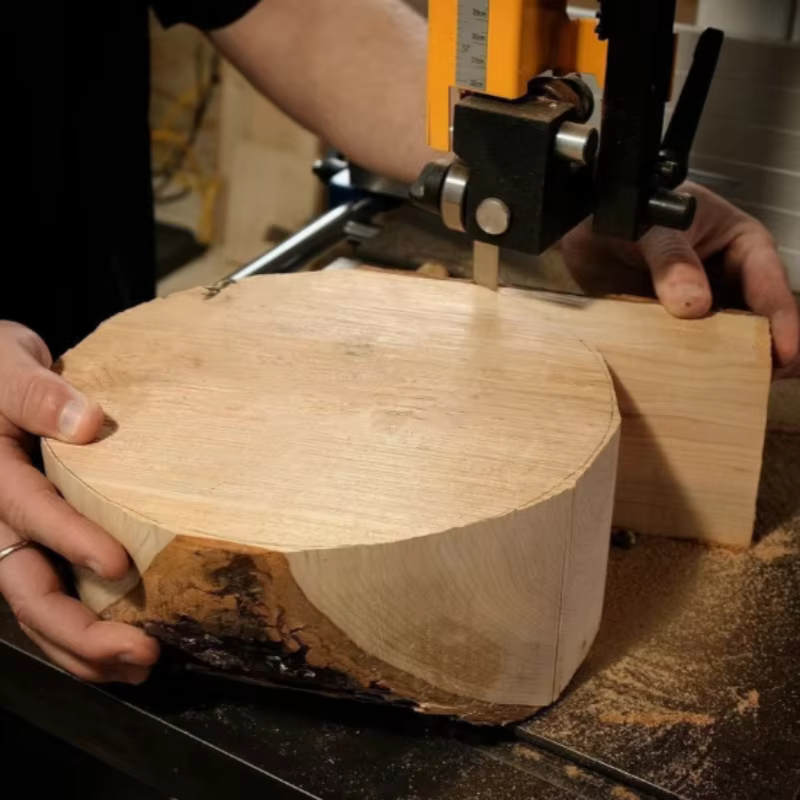 Lames de scie à ruban pour couper le bois dur