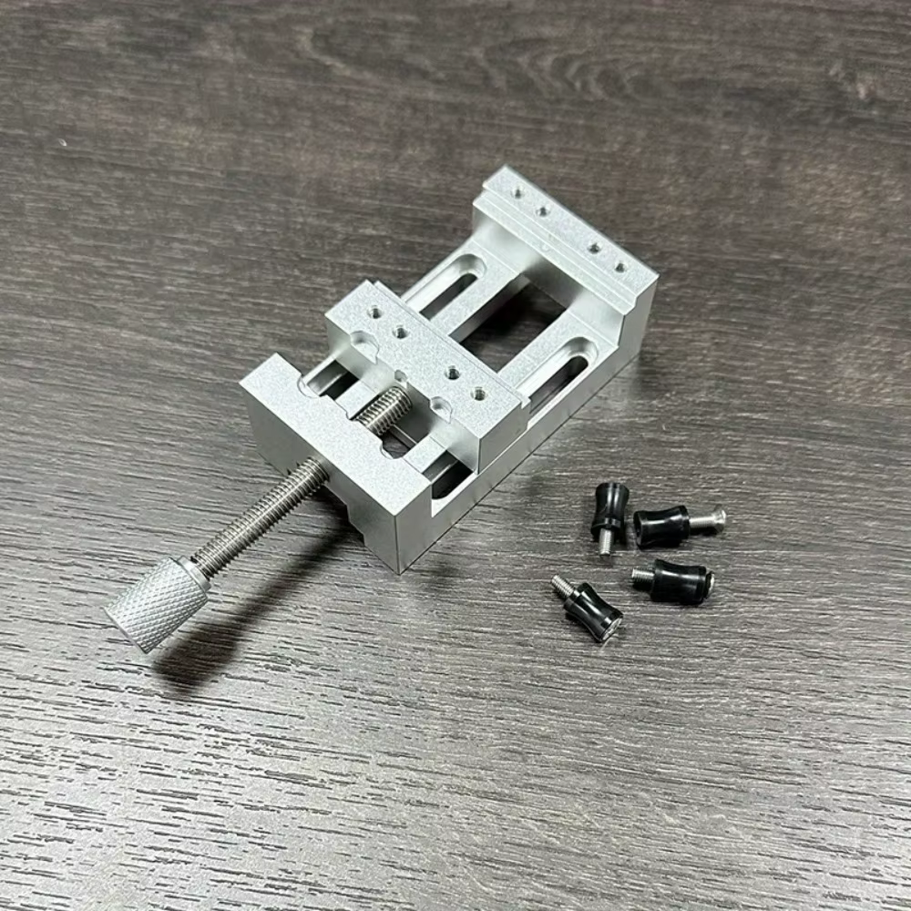 Mini étau de presse-perceuse 0-47 mm avec mâchoires en caoutchouc anti-rayures pour la fabrication artisanale et les petites réparations