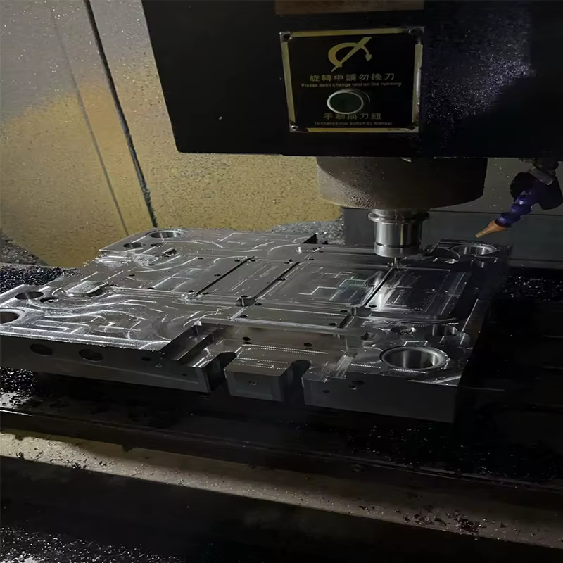 Outil de moulage par injection d'acier P20, outil de moulage du plastique personnalisé, fraisage de précision, prototypes en plastique personnalisés