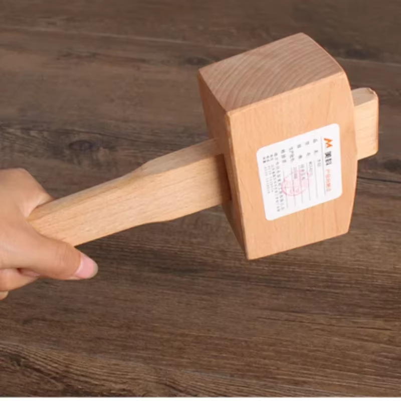 Marteau de Charpentier Professionnel en Bois Massif