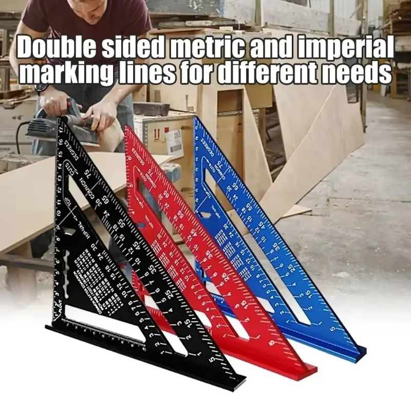 Règle triangulaire de 7 pouces